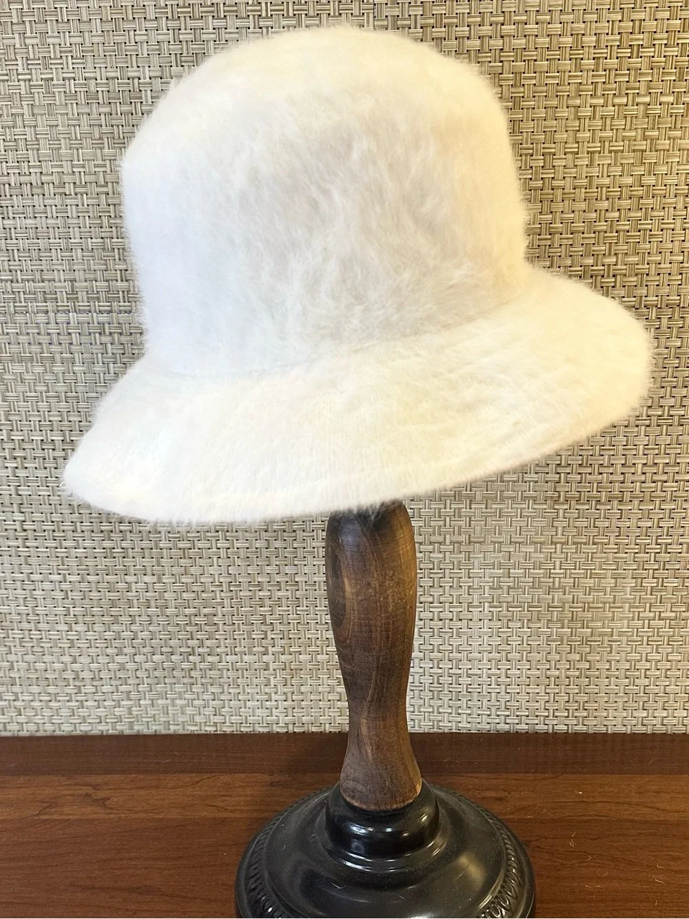 VTG 1980s-90s Kangol Furgora Casual Bucket Hat White Fluffy Angora Blend M